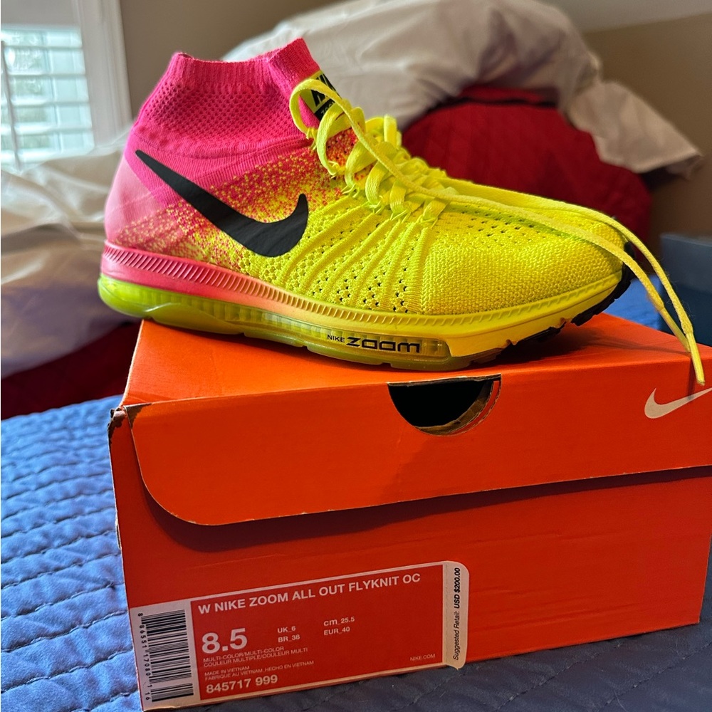 Nike All Out Flyknit